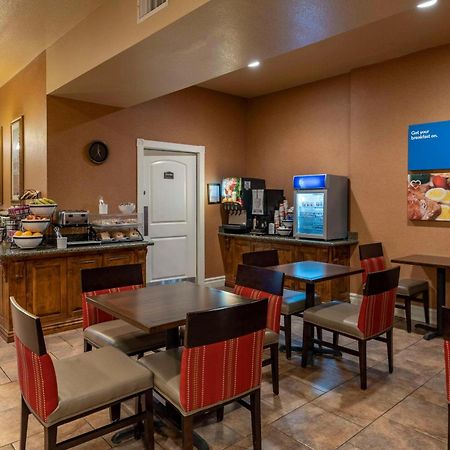 Comfort Inn & Suites Ukiah Mendocino County מראה חיצוני תמונה