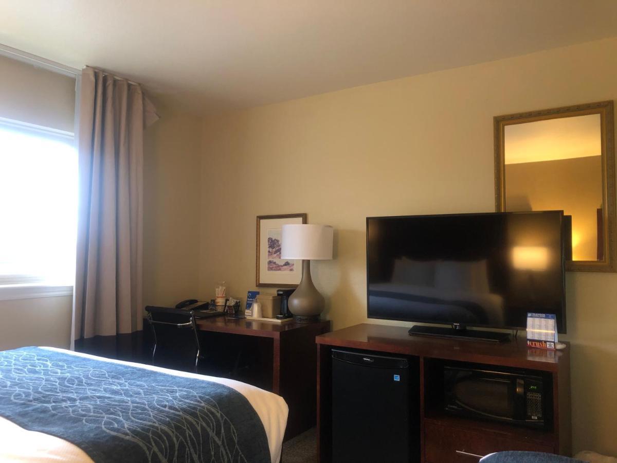 Comfort Inn & Suites Ukiah Mendocino County מראה חיצוני תמונה