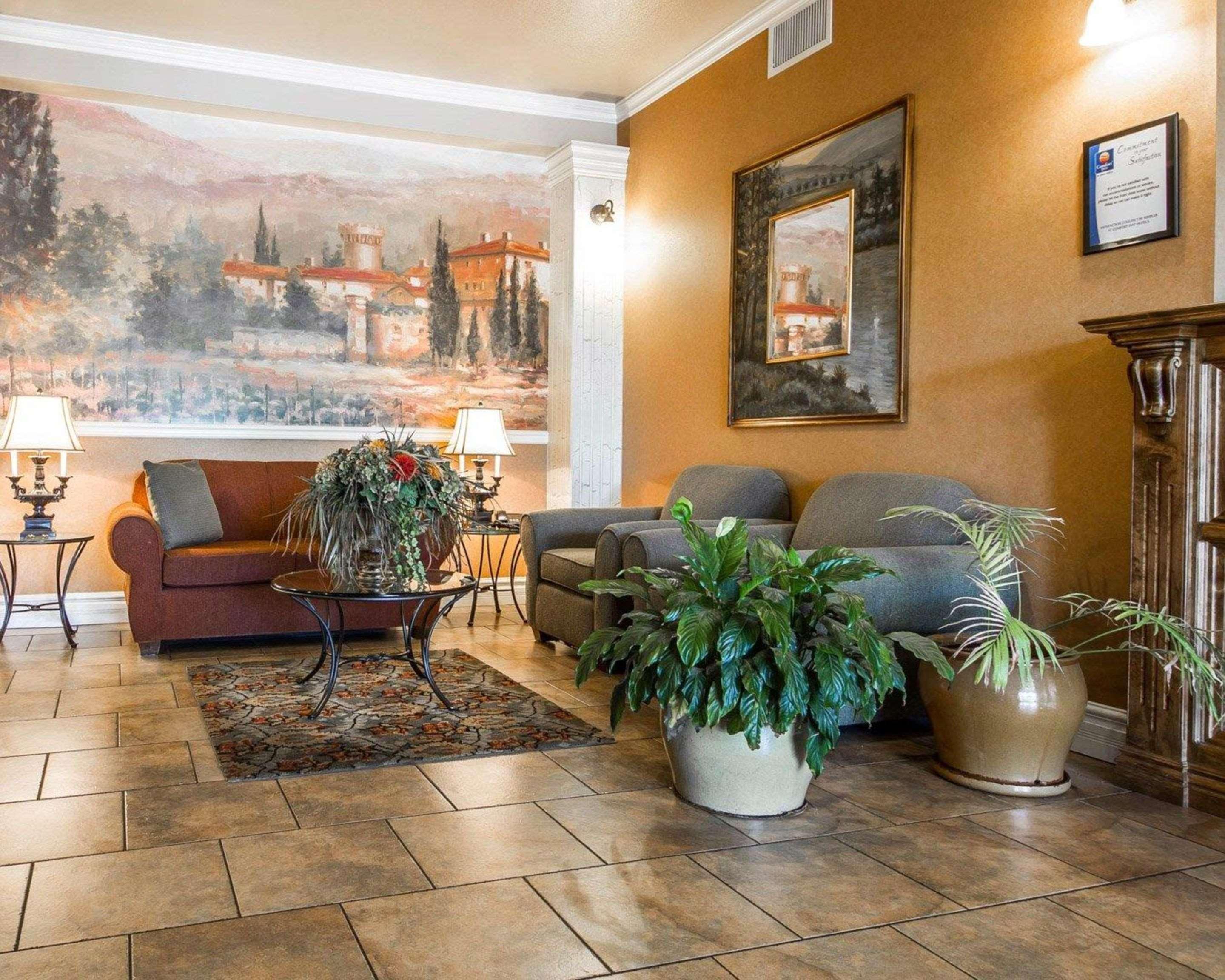 Comfort Inn & Suites Ukiah Mendocino County מראה חיצוני תמונה