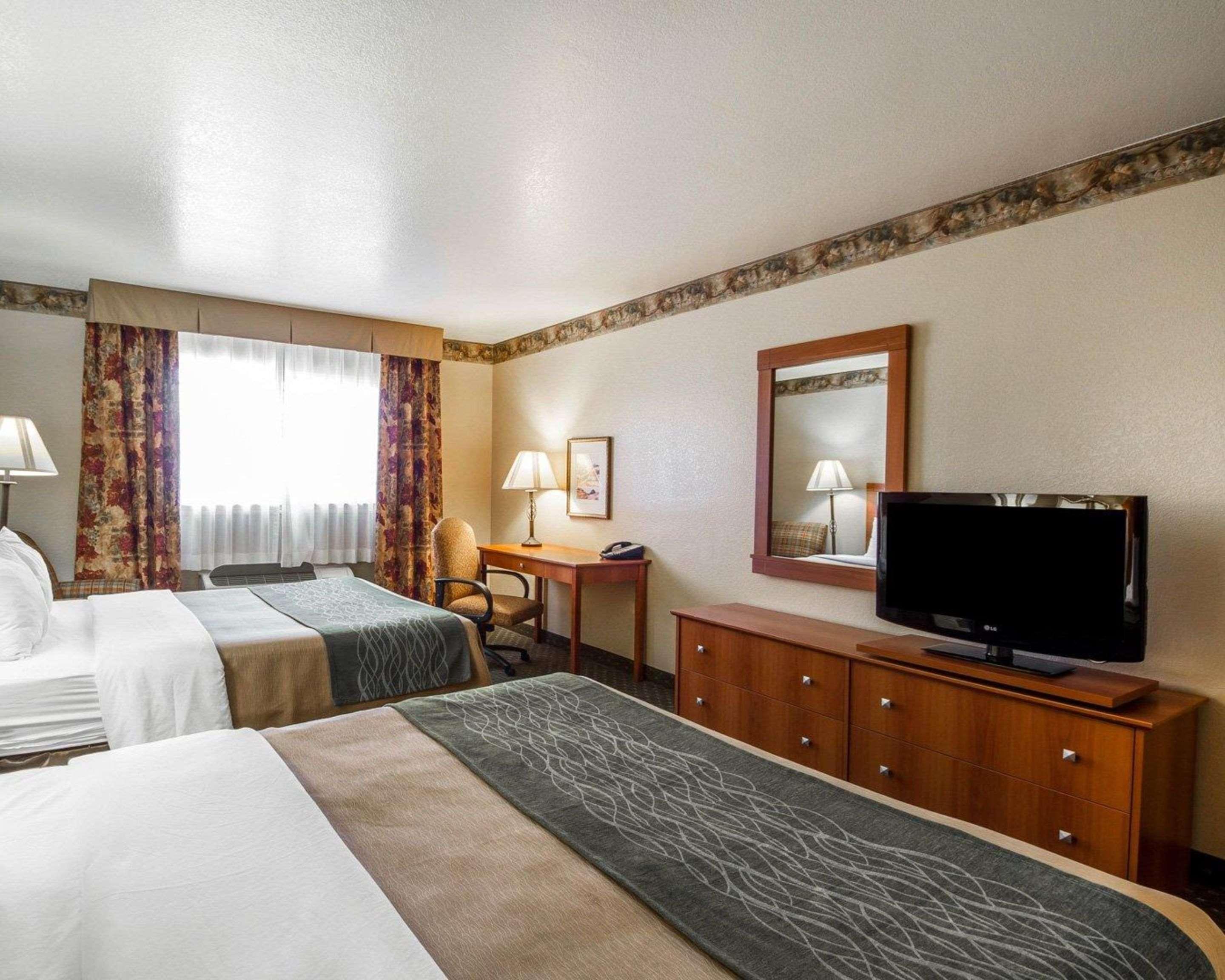 Comfort Inn & Suites Ukiah Mendocino County מראה חיצוני תמונה