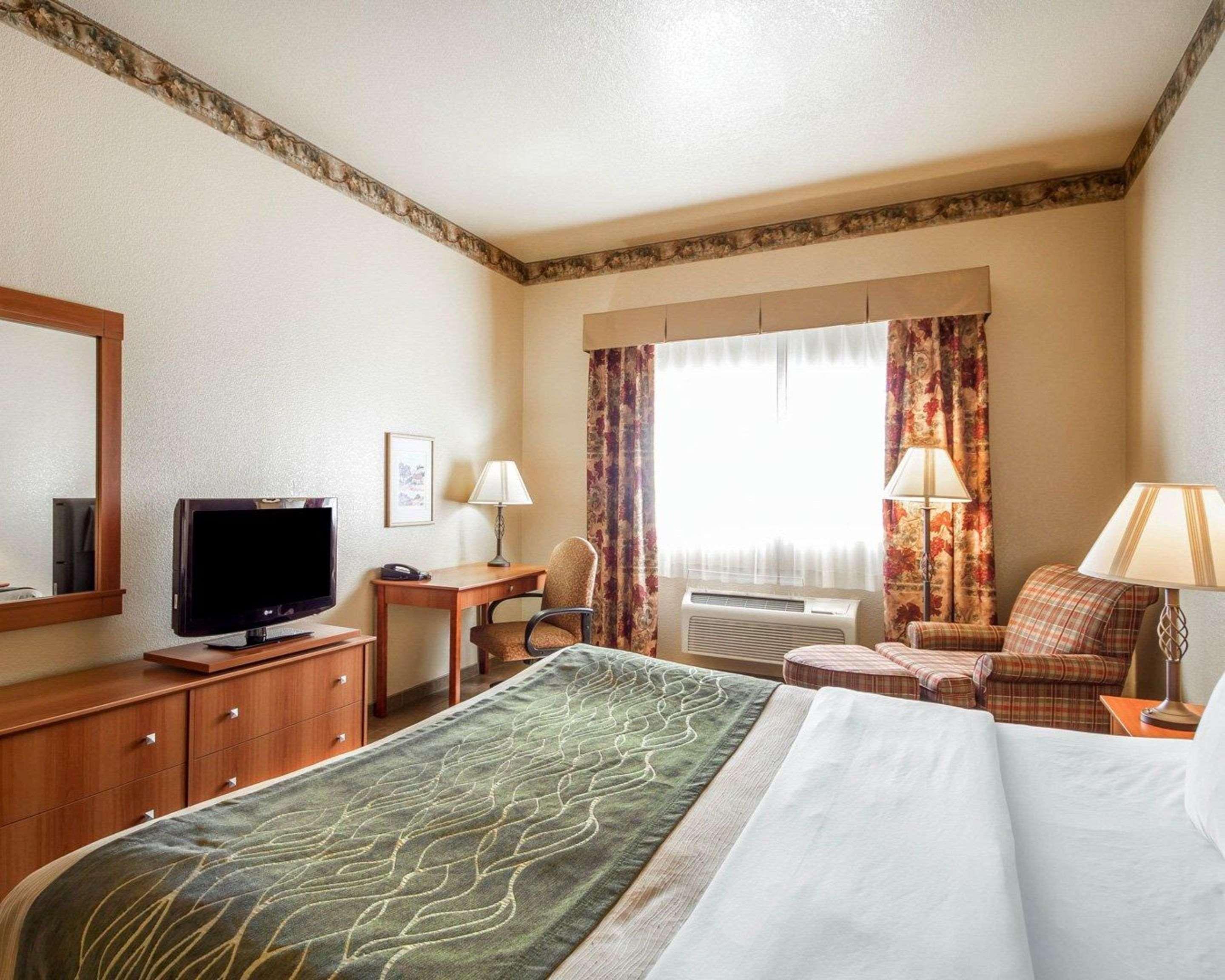 Comfort Inn & Suites Ukiah Mendocino County מראה חיצוני תמונה