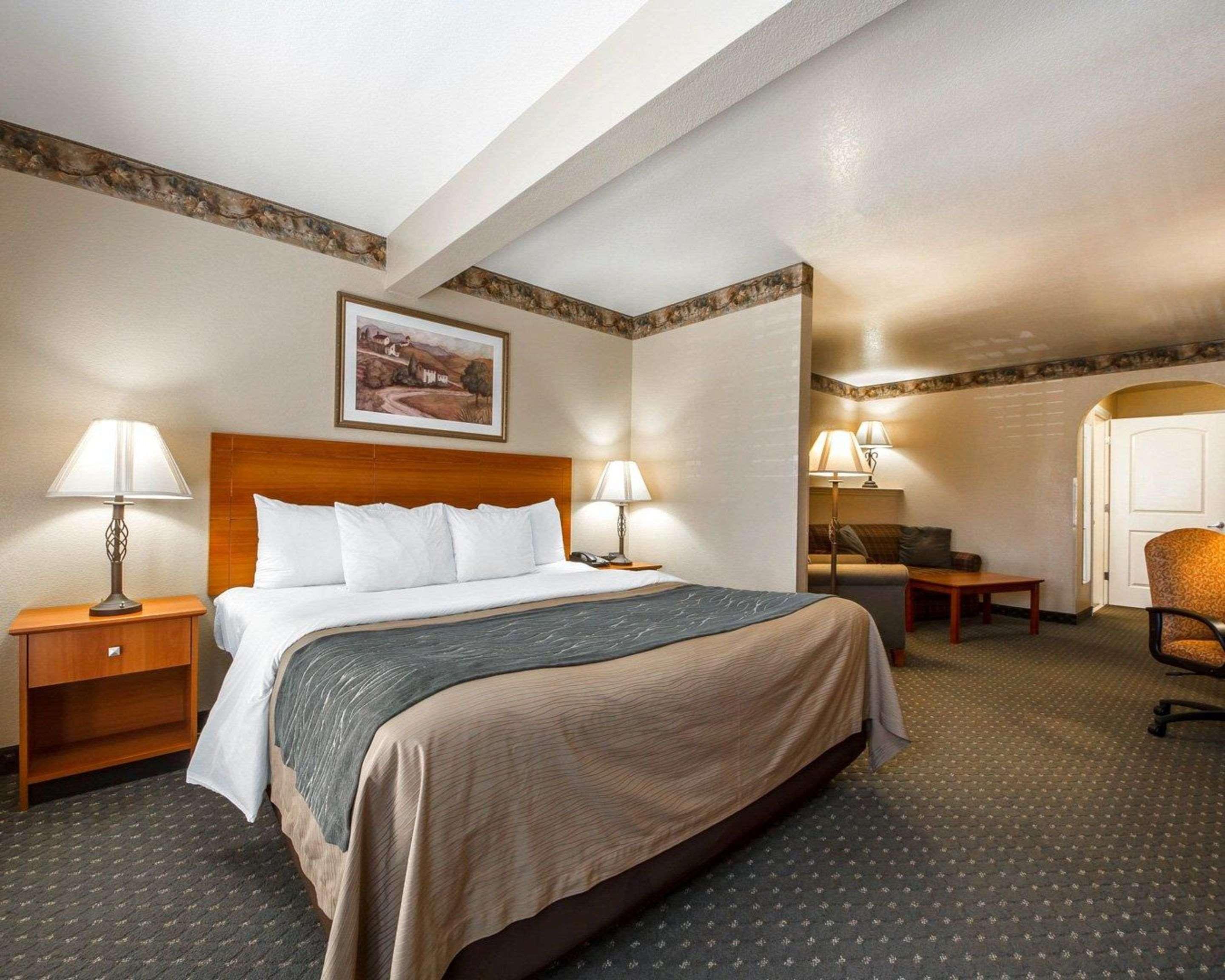 Comfort Inn & Suites Ukiah Mendocino County מראה חיצוני תמונה