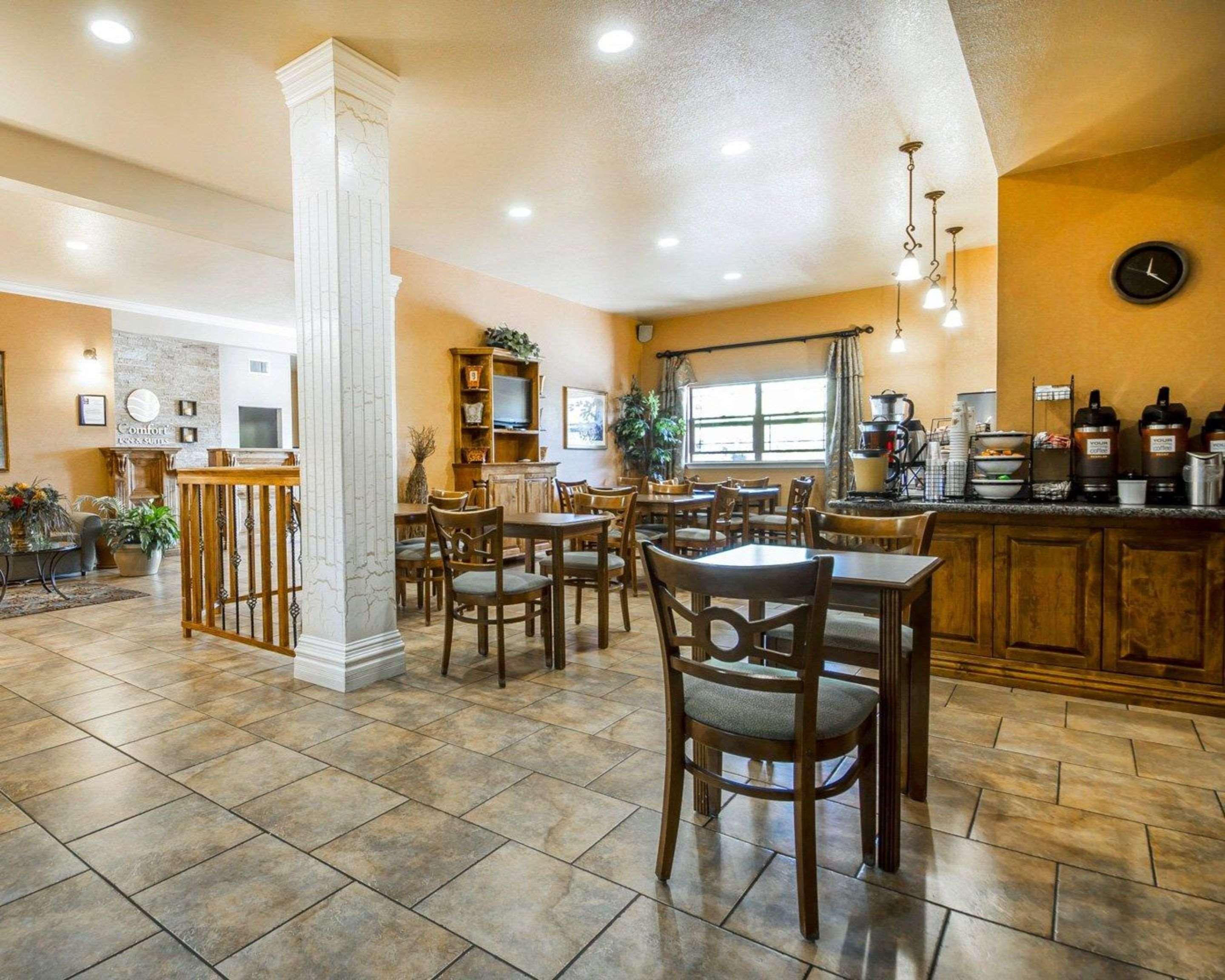 Comfort Inn & Suites Ukiah Mendocino County מראה חיצוני תמונה