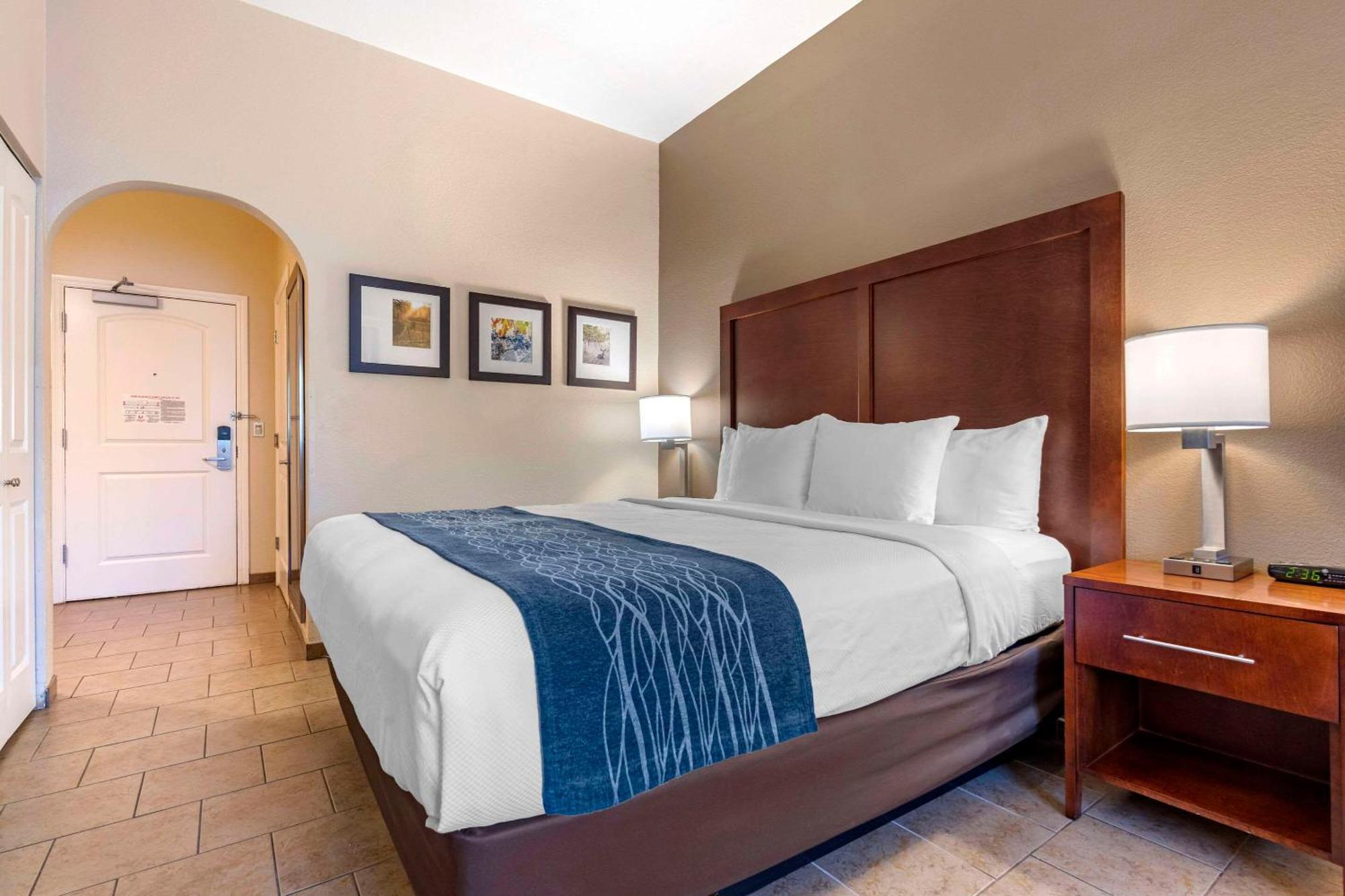 Comfort Inn & Suites Ukiah Mendocino County מראה חיצוני תמונה
