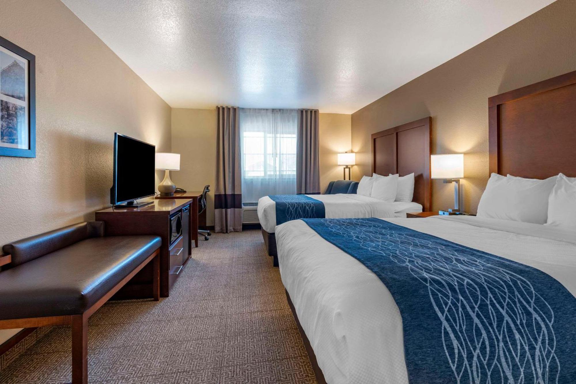 Comfort Inn & Suites Ukiah Mendocino County מראה חיצוני תמונה